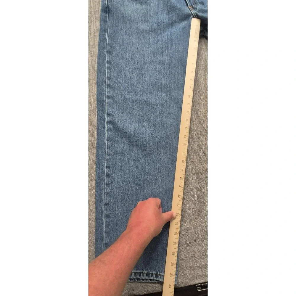Levi 550 men's medium wash denim blue‎ jeans 38x32 Cotton straight leg